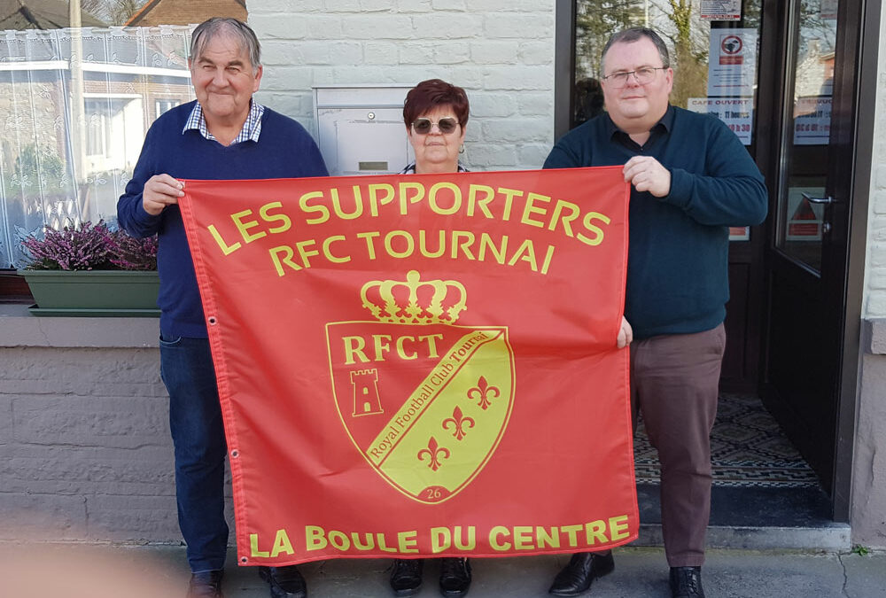 Nouveau drapeau à la Boule du Centre